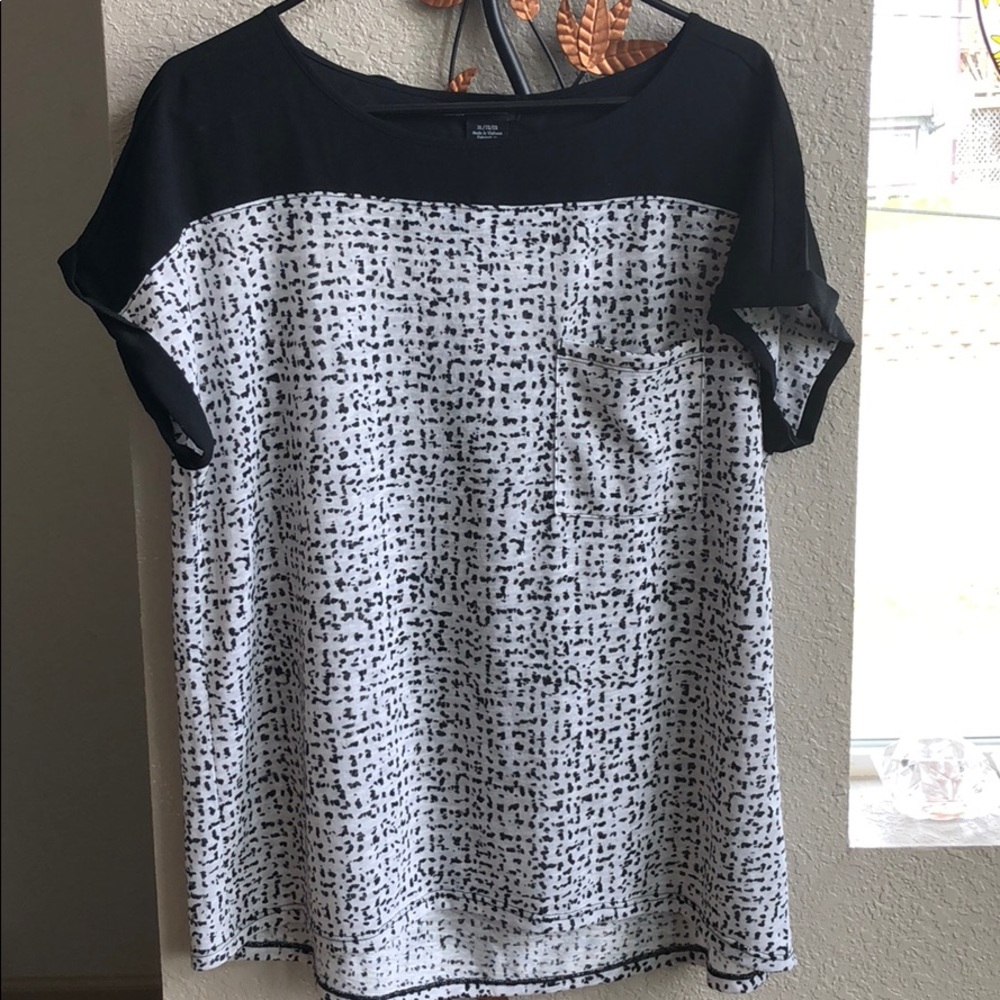 Black & white top